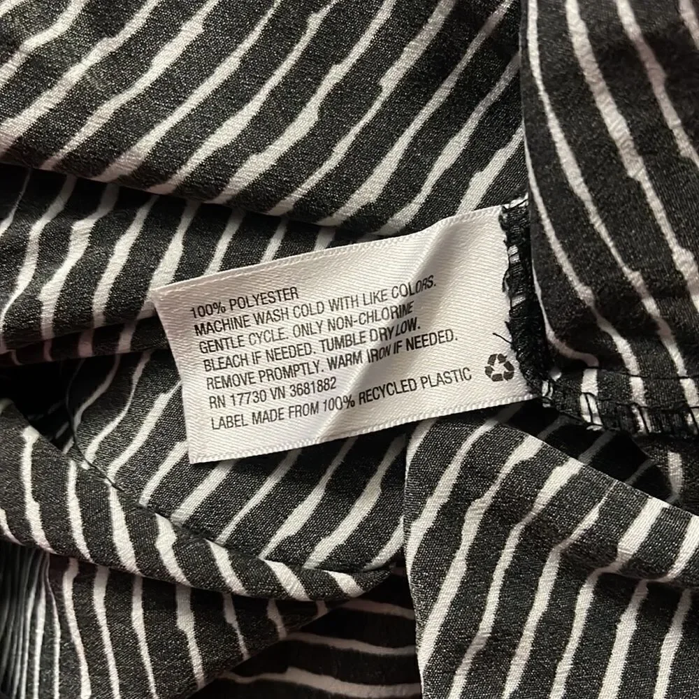 Liz Lange Maternity Black White Tie Back Blouse Shirt Top Size S Striped - U